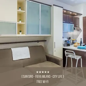  Appartamento Strategic House - Metro M5 San Siro - Free Wi-fi Italia